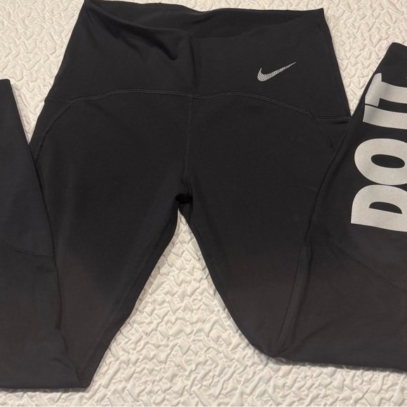 Black leggings. Size M. - Picture 3 of 12